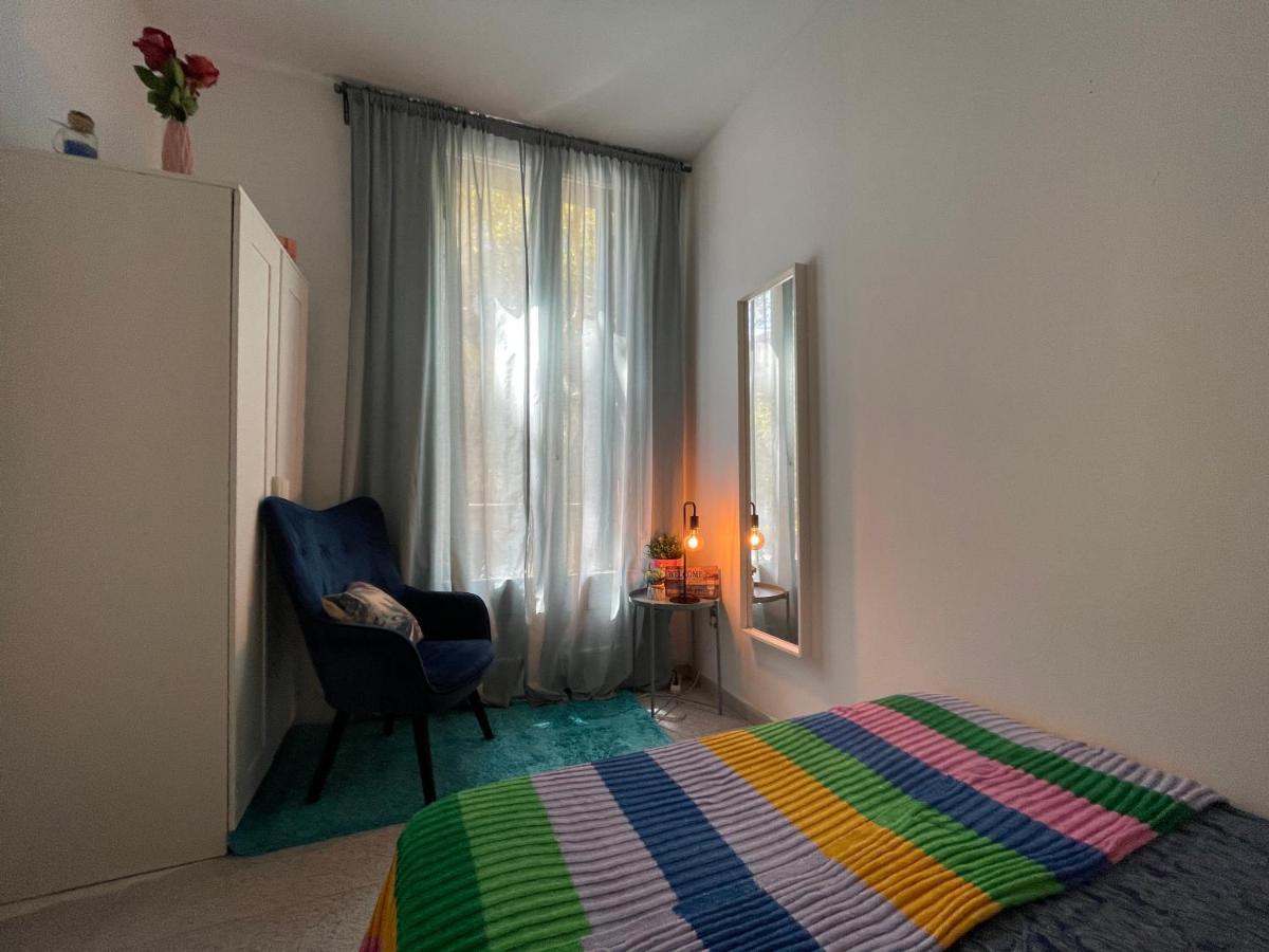 Plaza Universidad Rooms Barcelona Eksteriør bilde