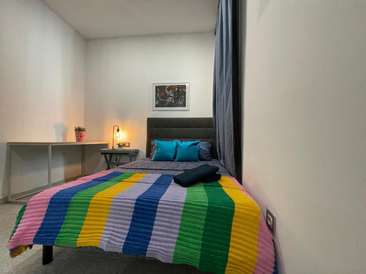 Plaza Universidad Rooms Barcelona Eksteriør bilde